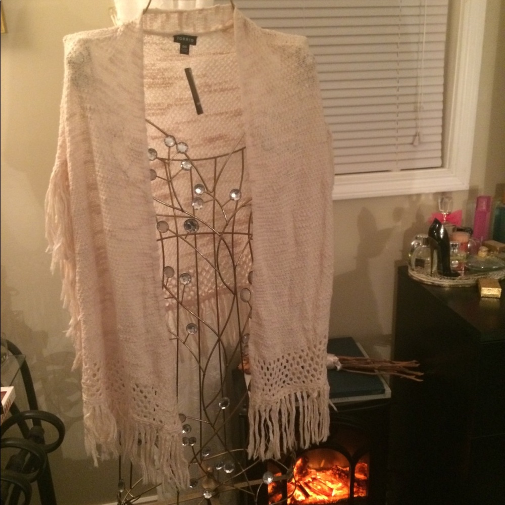Ivory fringe open sweater